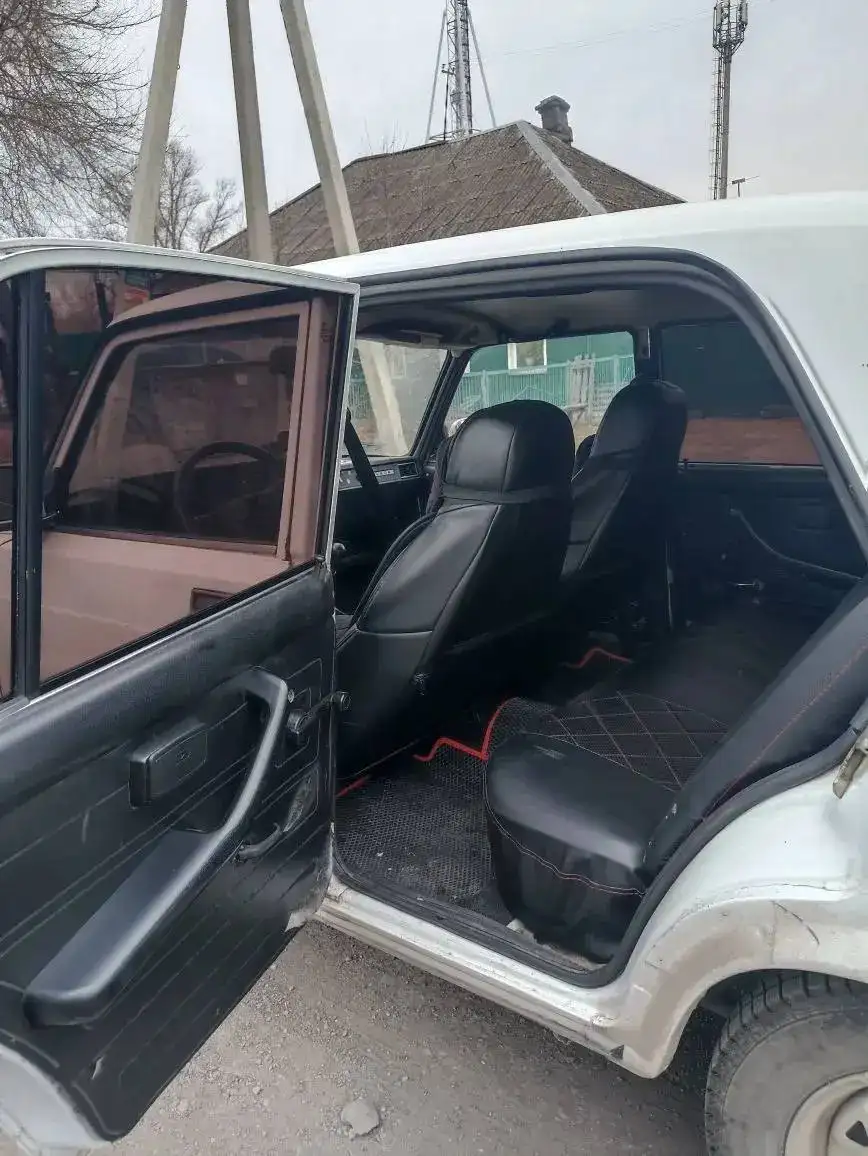 Продажа автомобиля на ходу с карбюраторным двигателем - Авто в Минусинск