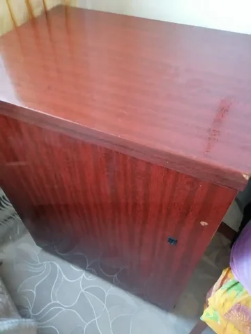 Продам ножную швейную машинку в тумбе - Швейные машинки в Минусинск