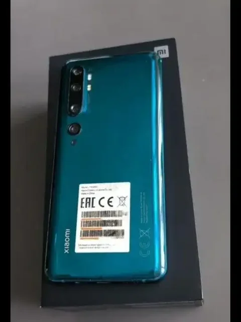 Продам Xiaomi Mi Note 10 6/128 - Самокаты в Минусинск