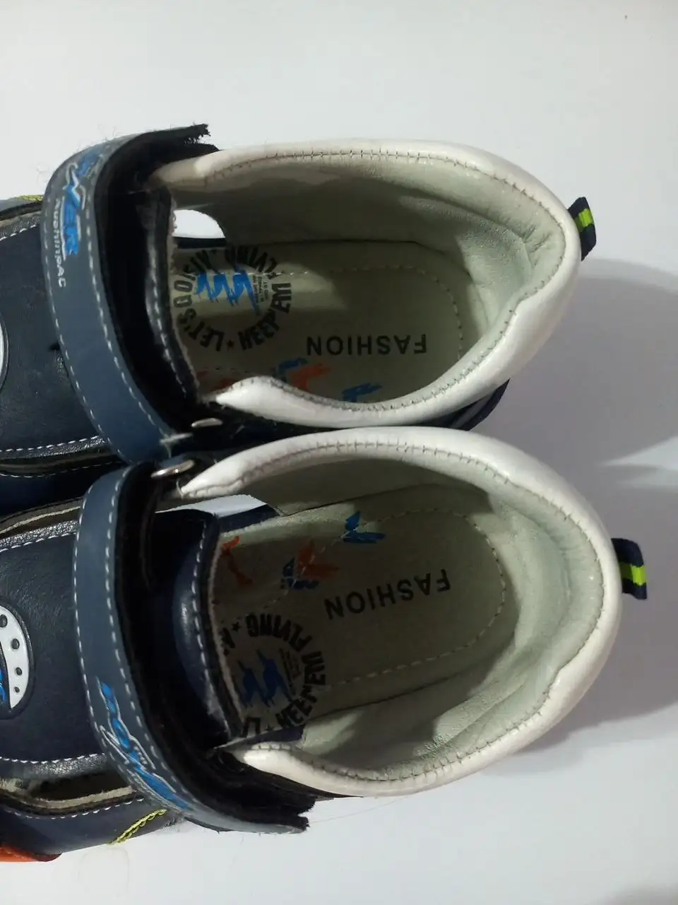 Детские сандали и носочки - Детская одежда и обувь (Барахолка) в Минусинск