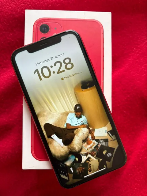 iPhone 11 64 ГБ в хорошем состоянии - Самокаты в Минусинск