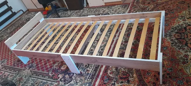 Продам детскую кровать 2×0,8 м без матраса - частное объявление в Минусинск