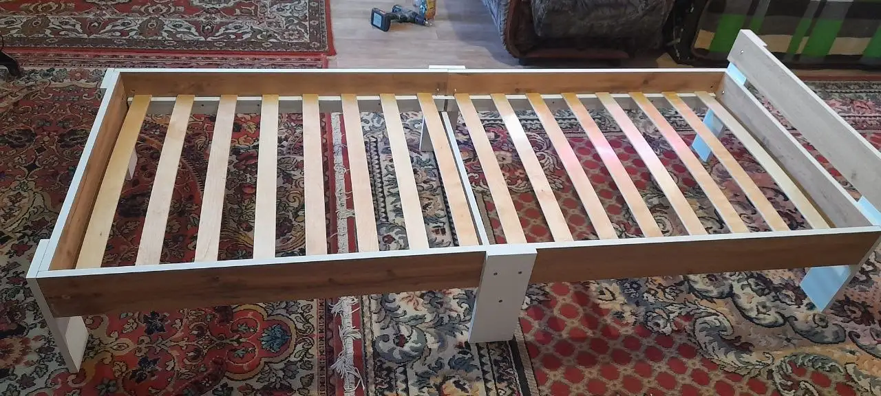 Продам детскую кровать 2×0,8 м без матраса - Мебель (Барахолка) в Минусинск