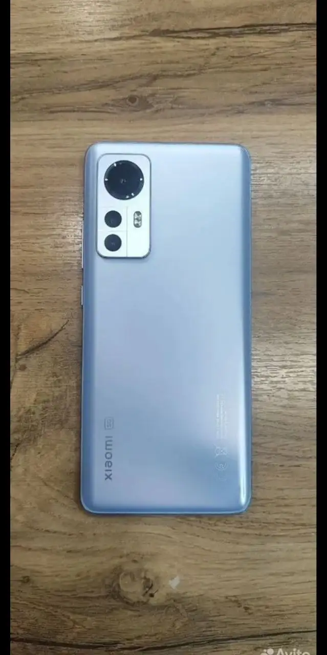 Продам Xiaomi 12 8/256 в хорошем состоянии - Смартфоны (Электроника) в Минусинск