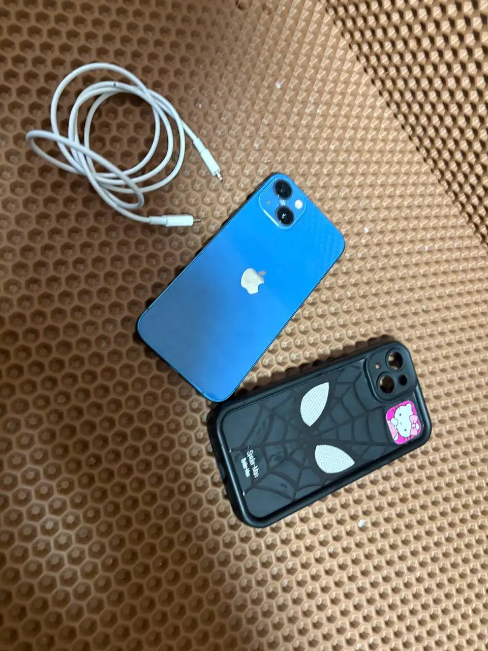 Продам iPhone 13 128GB в отличном состоянии - Смартфоны (Электроника) в Минусинск