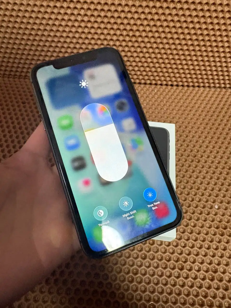 Продам iPhone 11 64GB в отличном состоянии - Смартфоны (Электроника) в Минусинск