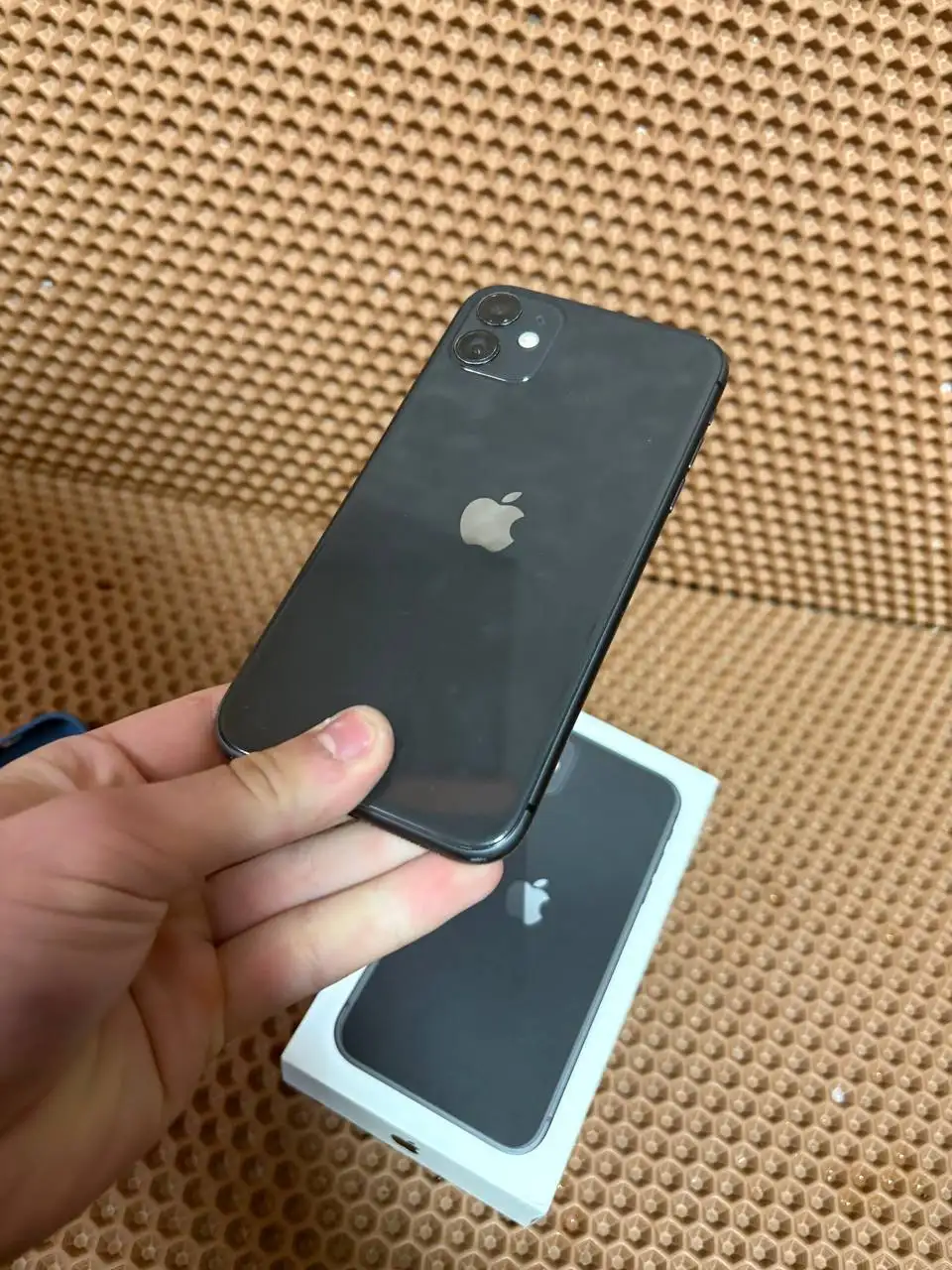 Продам iPhone 11 64GB в отличном состоянии - Смартфоны (Электроника) в Минусинск