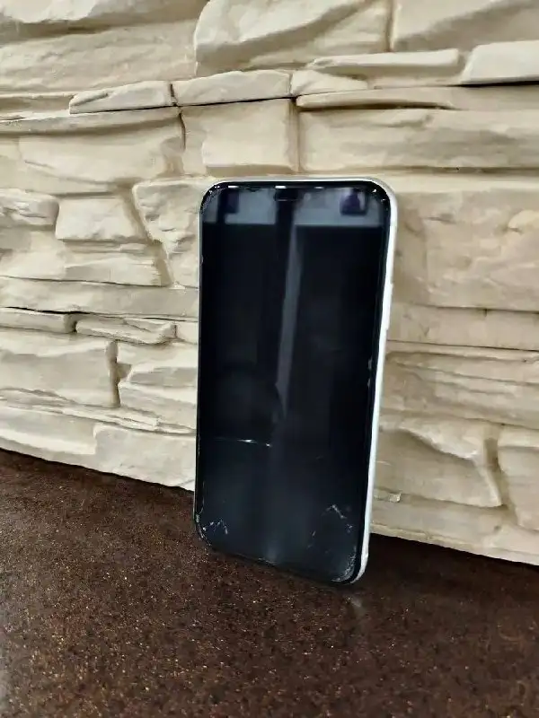 iPhone 11 64GB в отличном состоянии с полным комплектом - Смартфоны (Электроника) в Минусинск, Абакан