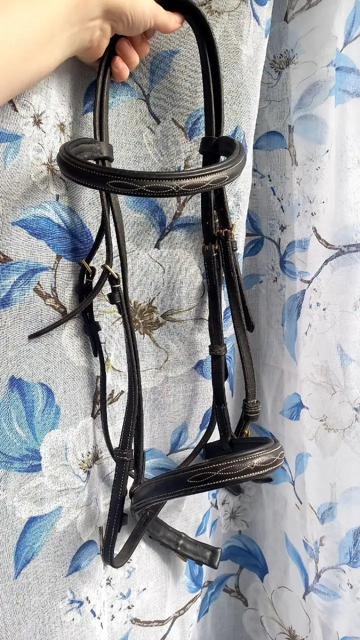 Спортивная кожаная уздечка для лошади - Барахолка в Минусинск