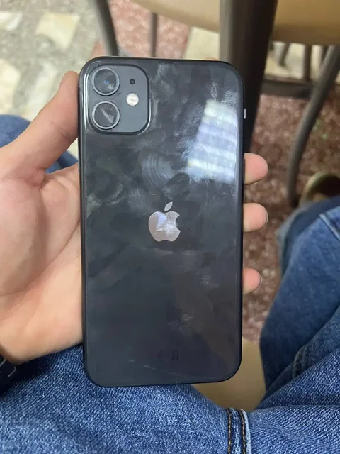 iPhone 11 64GB с неработающим Face ID - Электроника в Минусинск