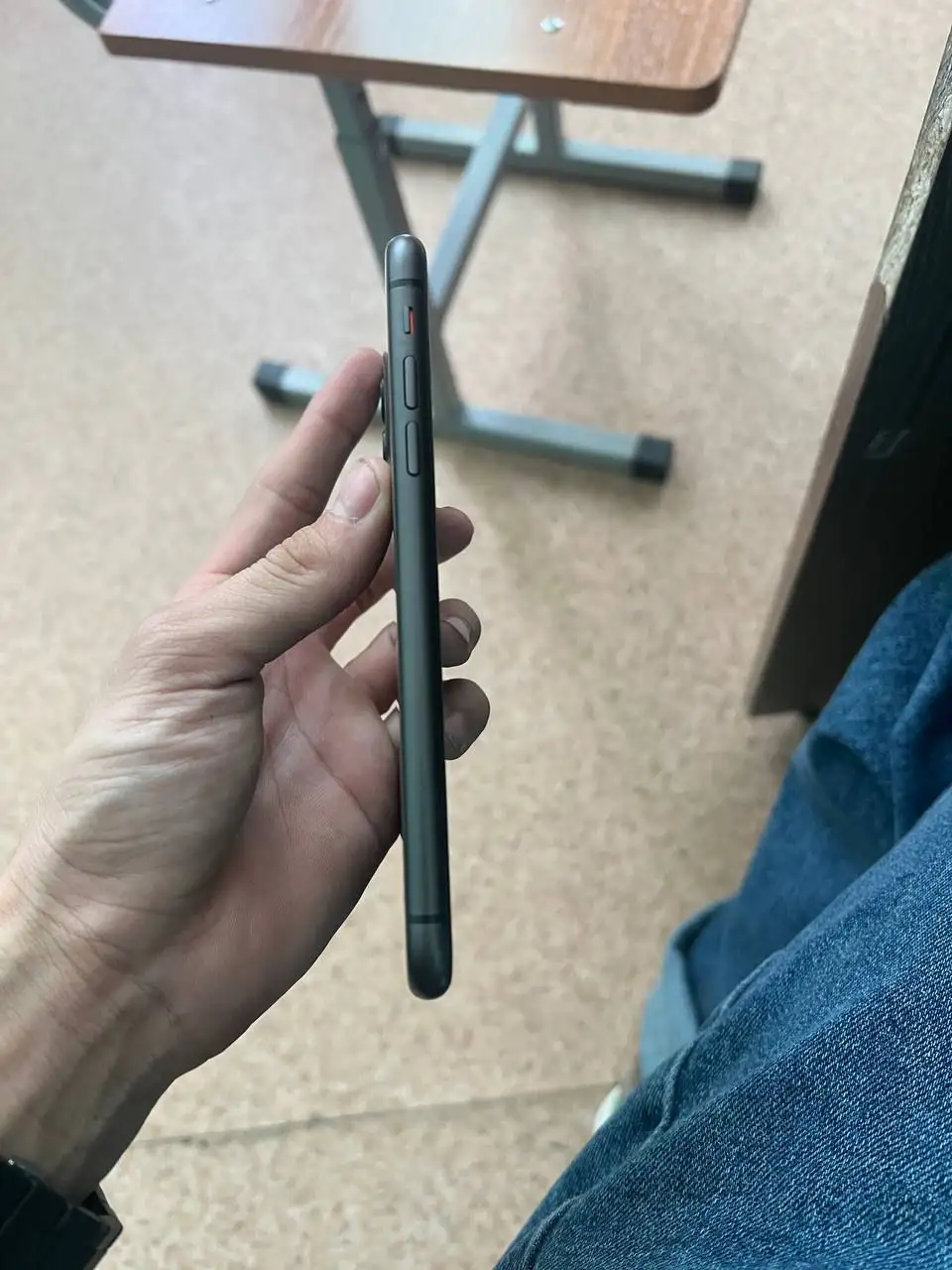 iPhone 11 64GB с неработающим Face ID - Смартфоны (Электроника) в Минусинск