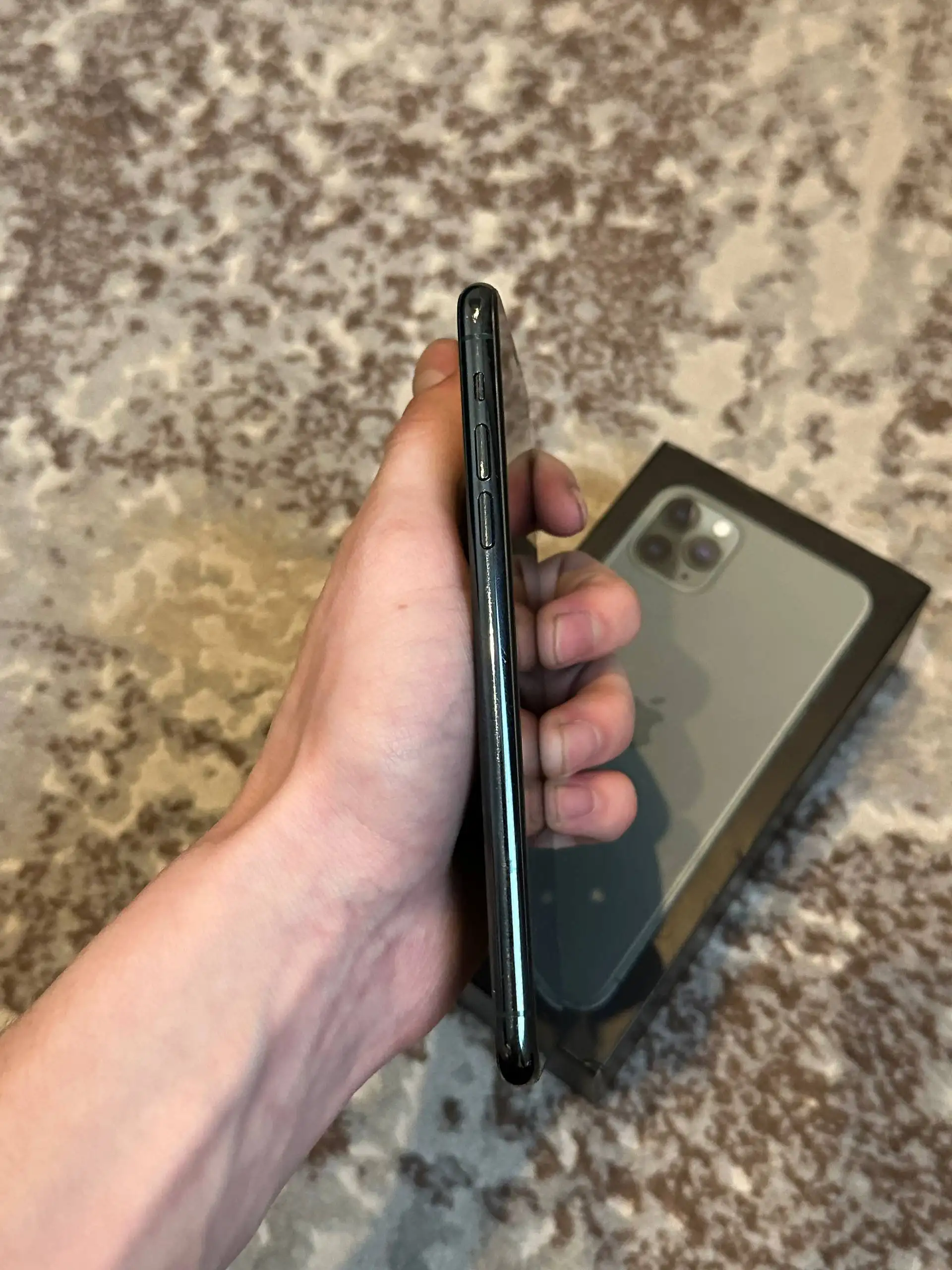 iPhone 11 Pro Max 64GB - Телефоны (Электроника) в Минусинск