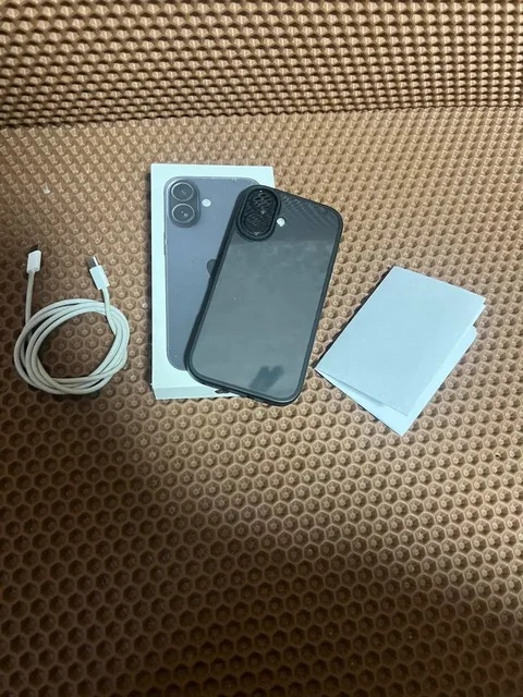 Продам iPhone 16 128GB отличное состояние - Мобильные телефоны в Минусинск