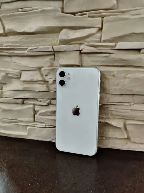 iPhone 11 64GB - Персональные компьютеры в Минусинск