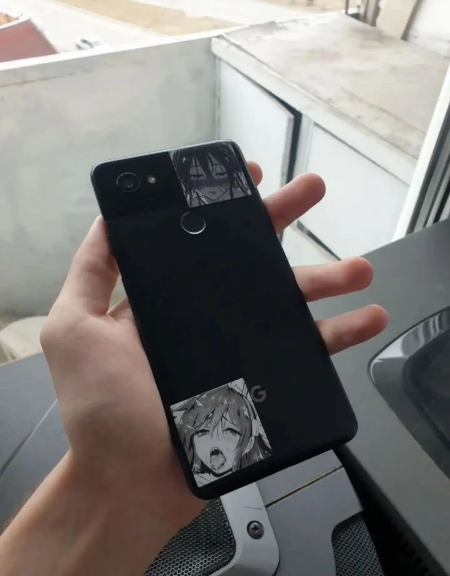 Google Pixel 2 XL 4/128 - Смартфоны (Электроника) в Минусинск