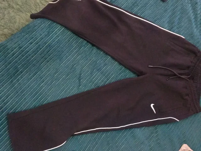 Продам штаны Nike - Товары для детей в Минусинск
