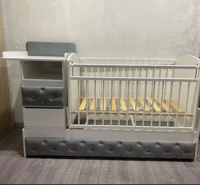 Продам кроватку - Игрушки в Минусинск