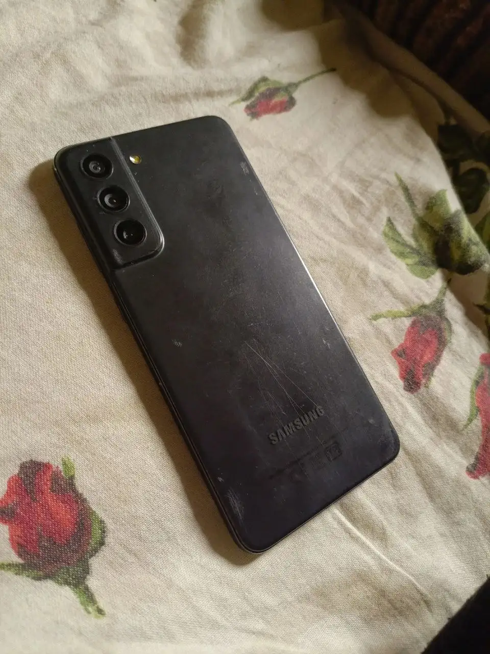 Продам Samsung S21 FE 5G 128GB - Смартфоны и гаджеты (Электроника) в Минусинск