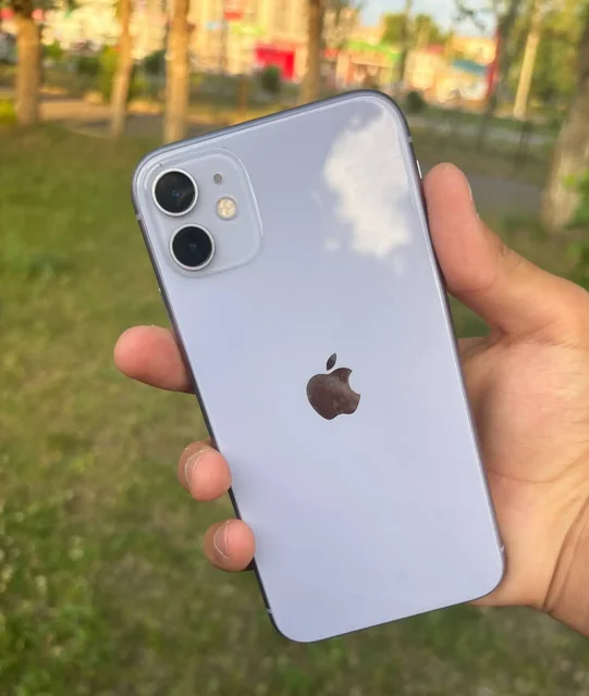 Продам iPhone 11 с дефектами - Электронные сигареты и вейпы в Минусинск