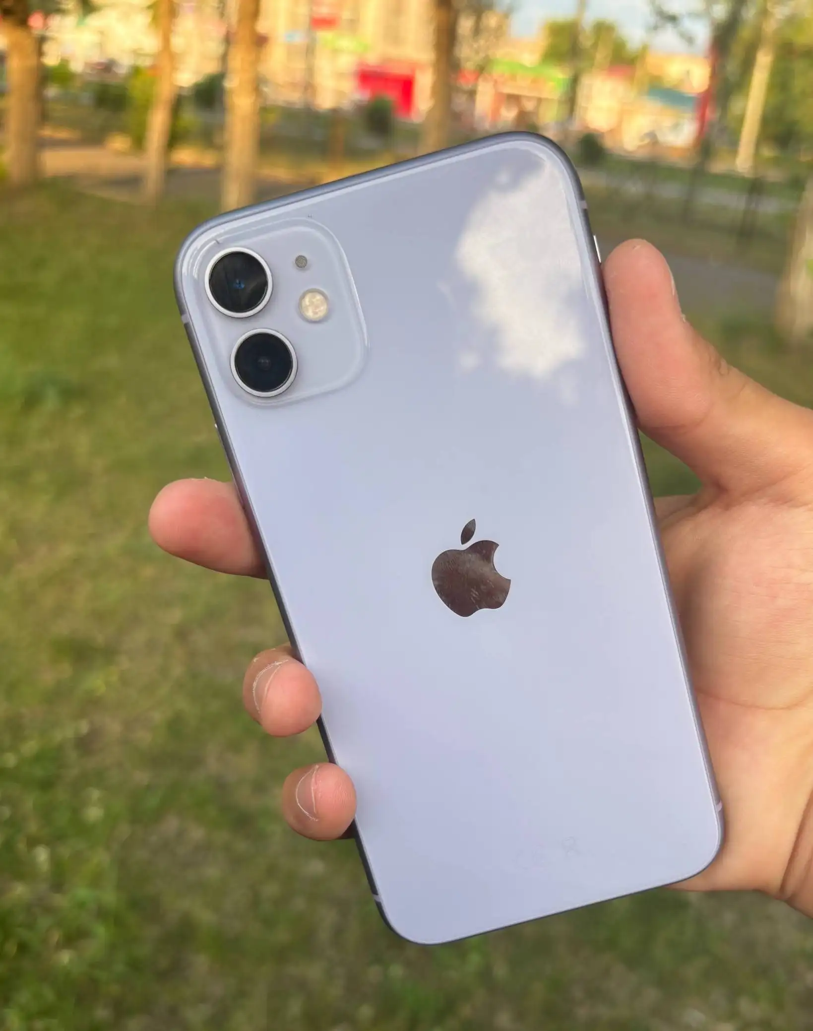 Продажа iPhone 11 - Смартфоны и гаджеты (Электроника) в Минусинск