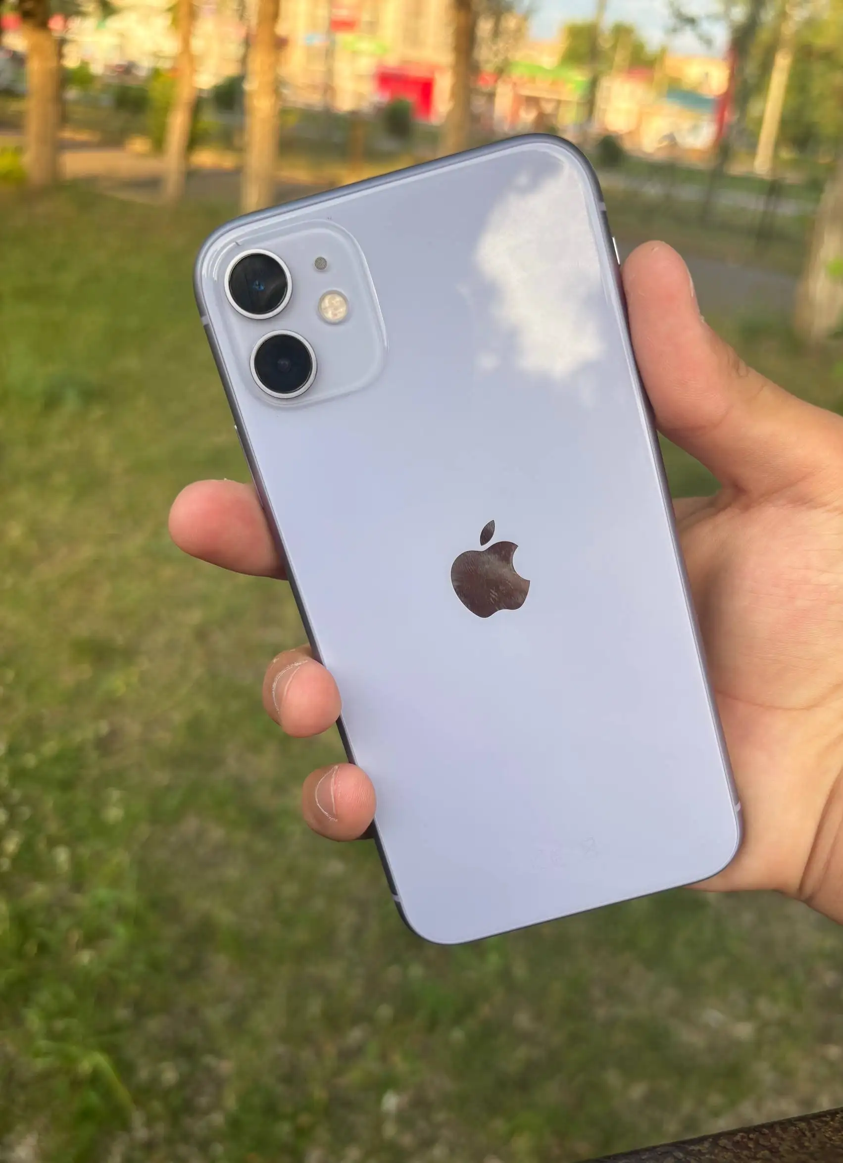 Продажа iPhone 11 - Смартфоны и гаджеты (Электроника) в Минусинск