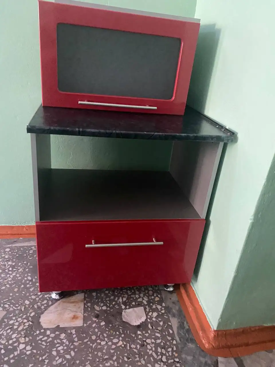 Продам шкафчики настенные - Мебель (Барахолка) в Минусинск