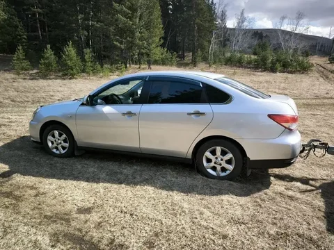 Nissan Almera 2015 автомат - Мотоциклы в Минусинск