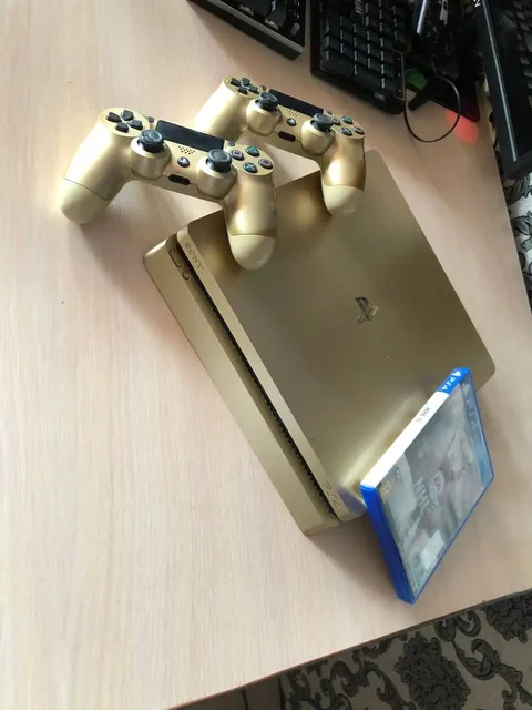 Sony PlayStation 4 Slim Gold с двумя геймпадами - Электроника в Минусинск