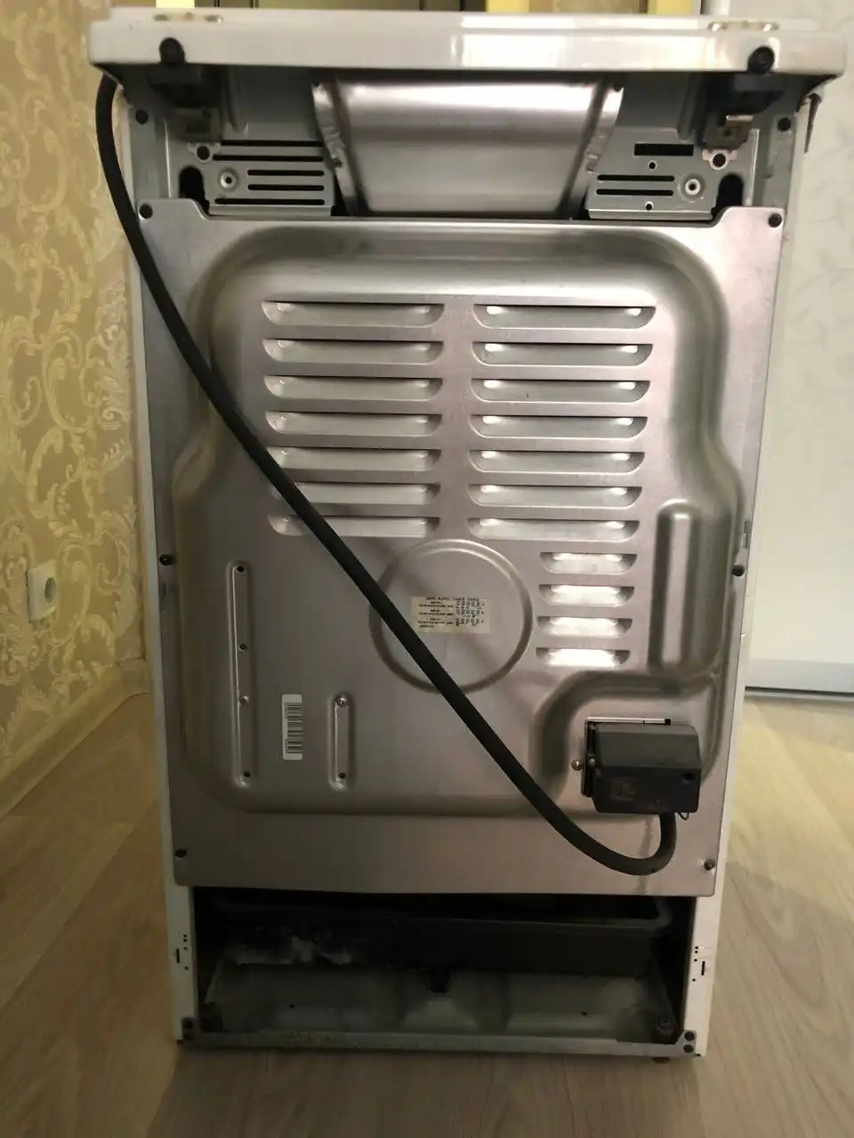 Продам плиту с неисправными конфорками