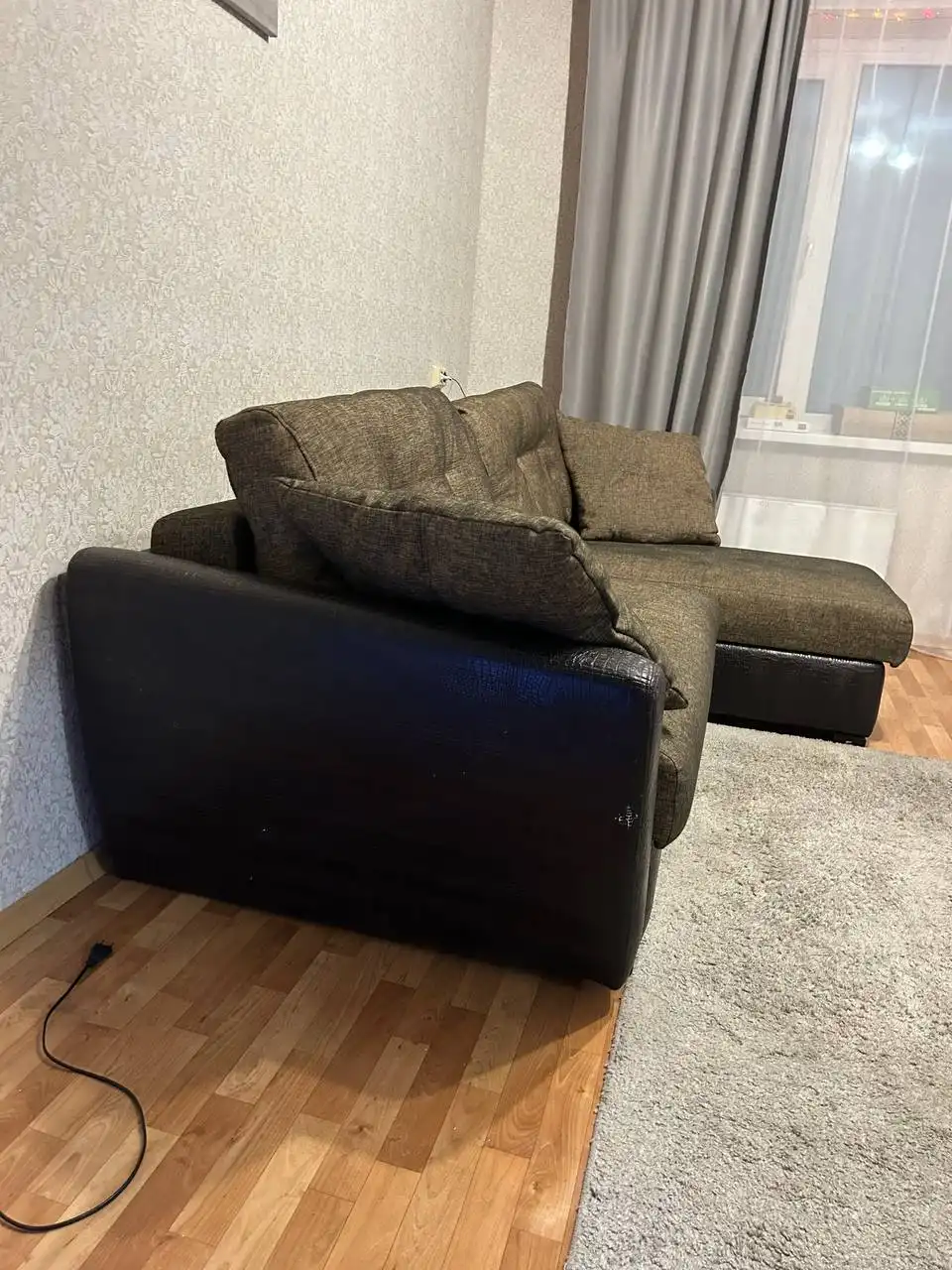 Продам угловой диван