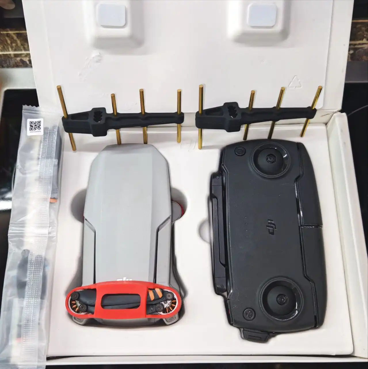 Продажа DJI Mini SE с малым налётом