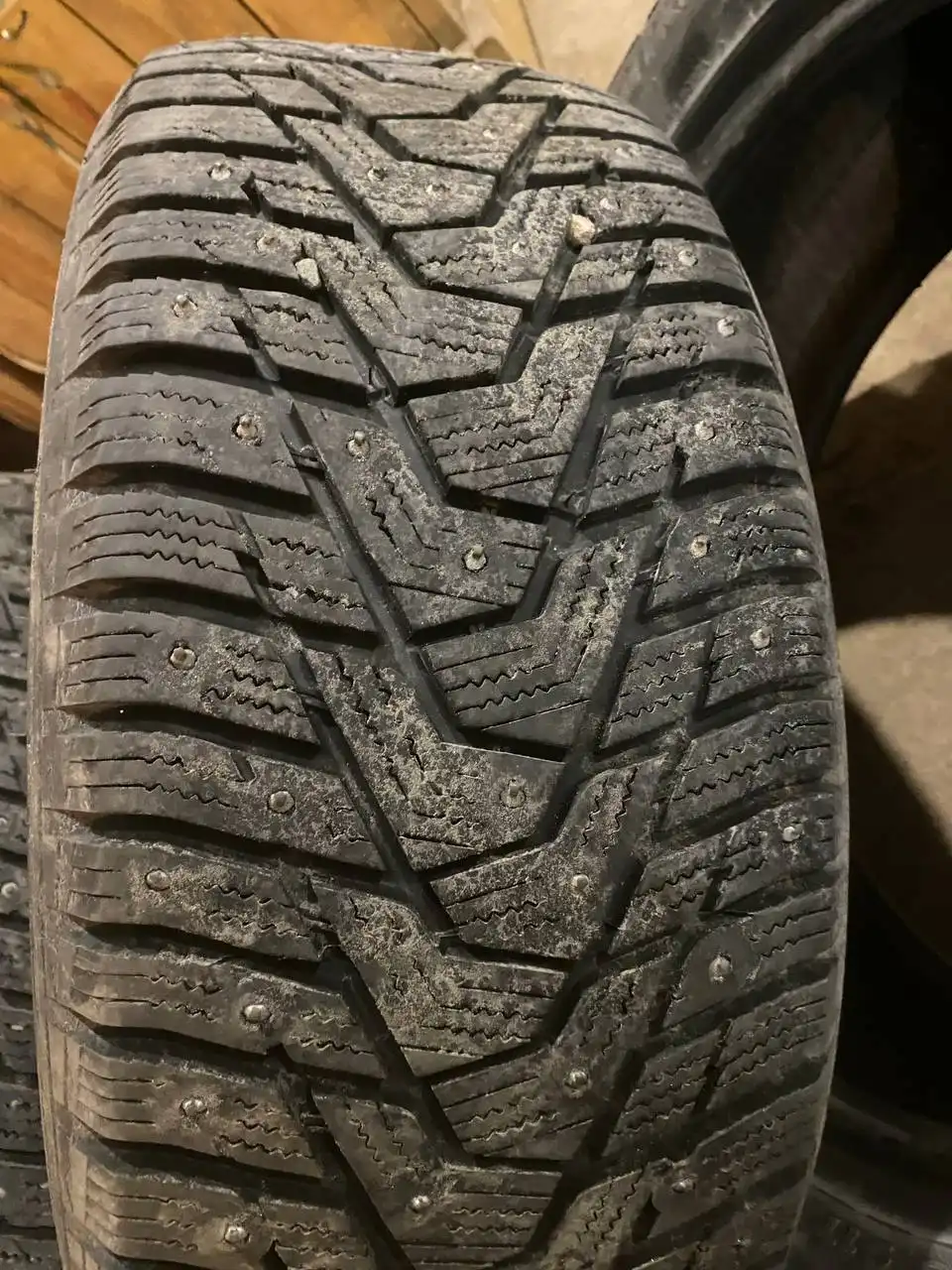 Продам резину Hankook 205/55/16