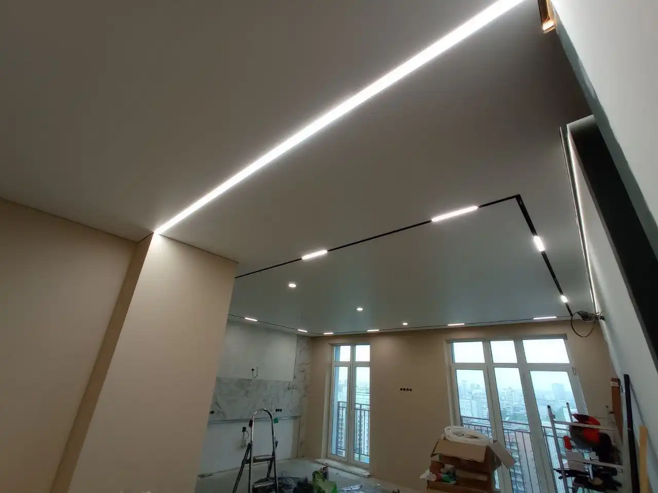 Натяжные потолки и стены с гарантией до 12 лет