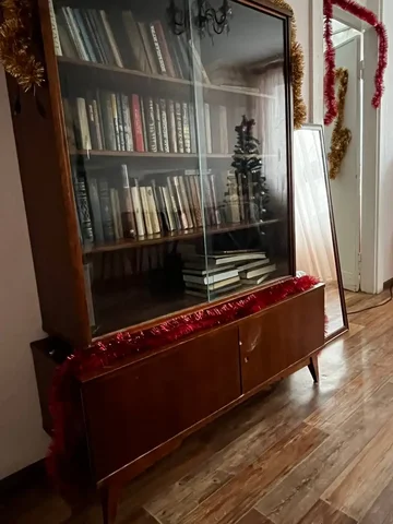 Продам 2 к в нормальном состоянии вместе с книгами - Разное в Новосибирск