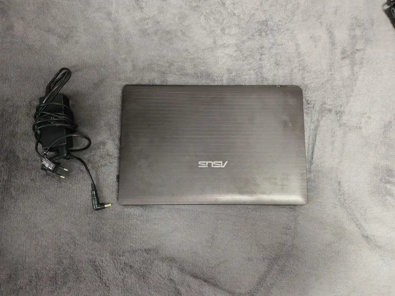 Продам ноутбук Asus X53B