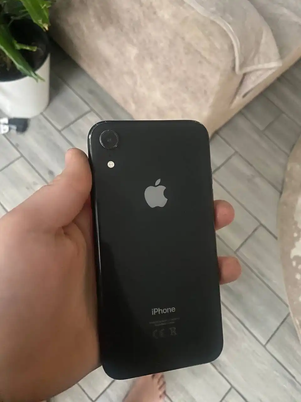 Продам айфон XR с неработающим Face ID