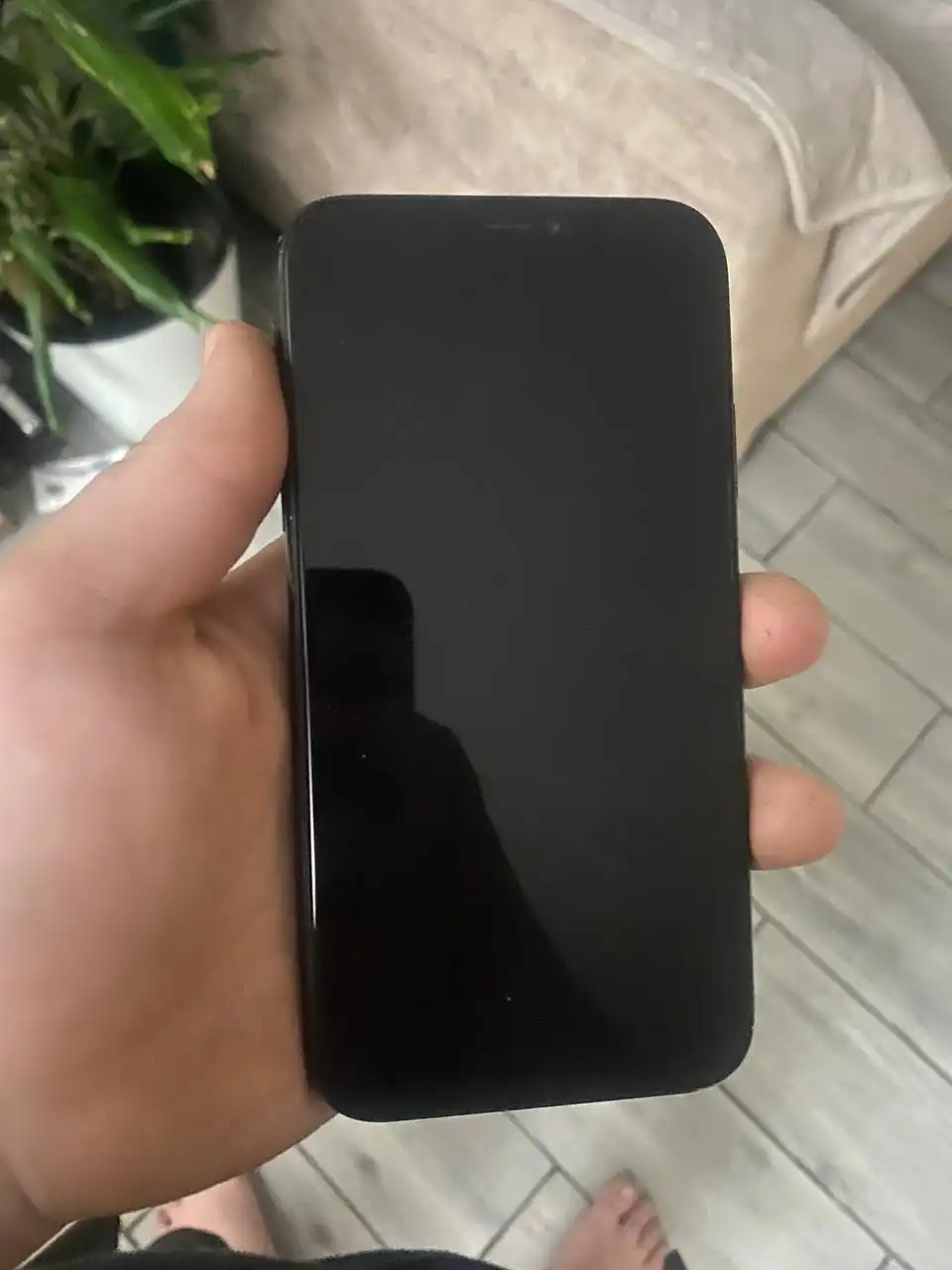 Продам айфон XR с неработающим Face ID