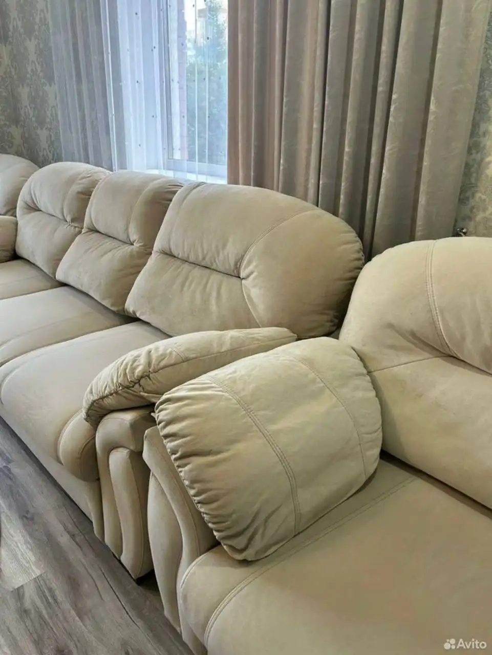 Диван почти новый в отличном состоянии - Мебель (Для дома и дачи) в Новосибирск