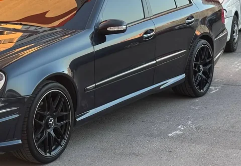 Продажа комплекта оригинальных колес AMG с летней резиной - частное объявление в Новосибирск