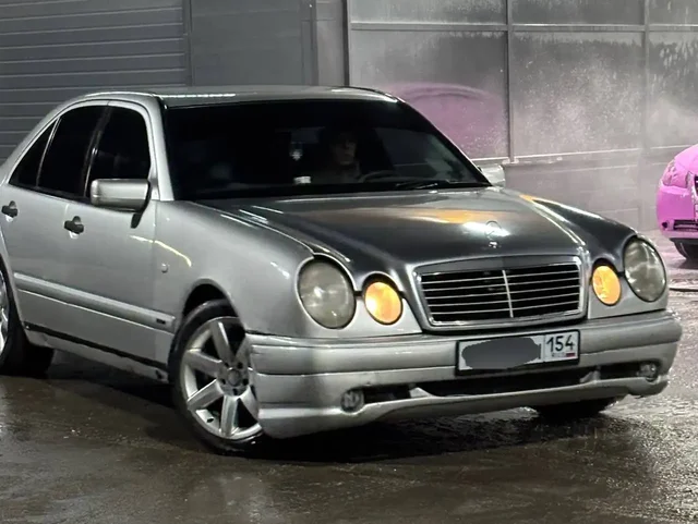 Mercedes Benz E-class W210 1998 года на МКПП, объем 2.4 литра - Авторынок в Новосибирск
