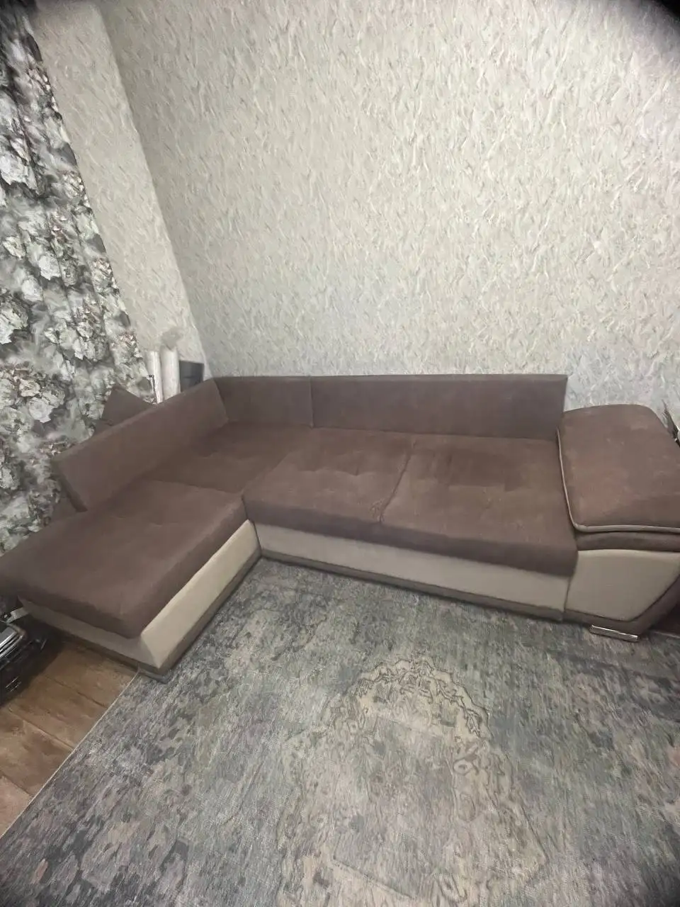 Продам угловой диван в Новосибирске - Мебель (Для дома и дачи) в Новосибирск