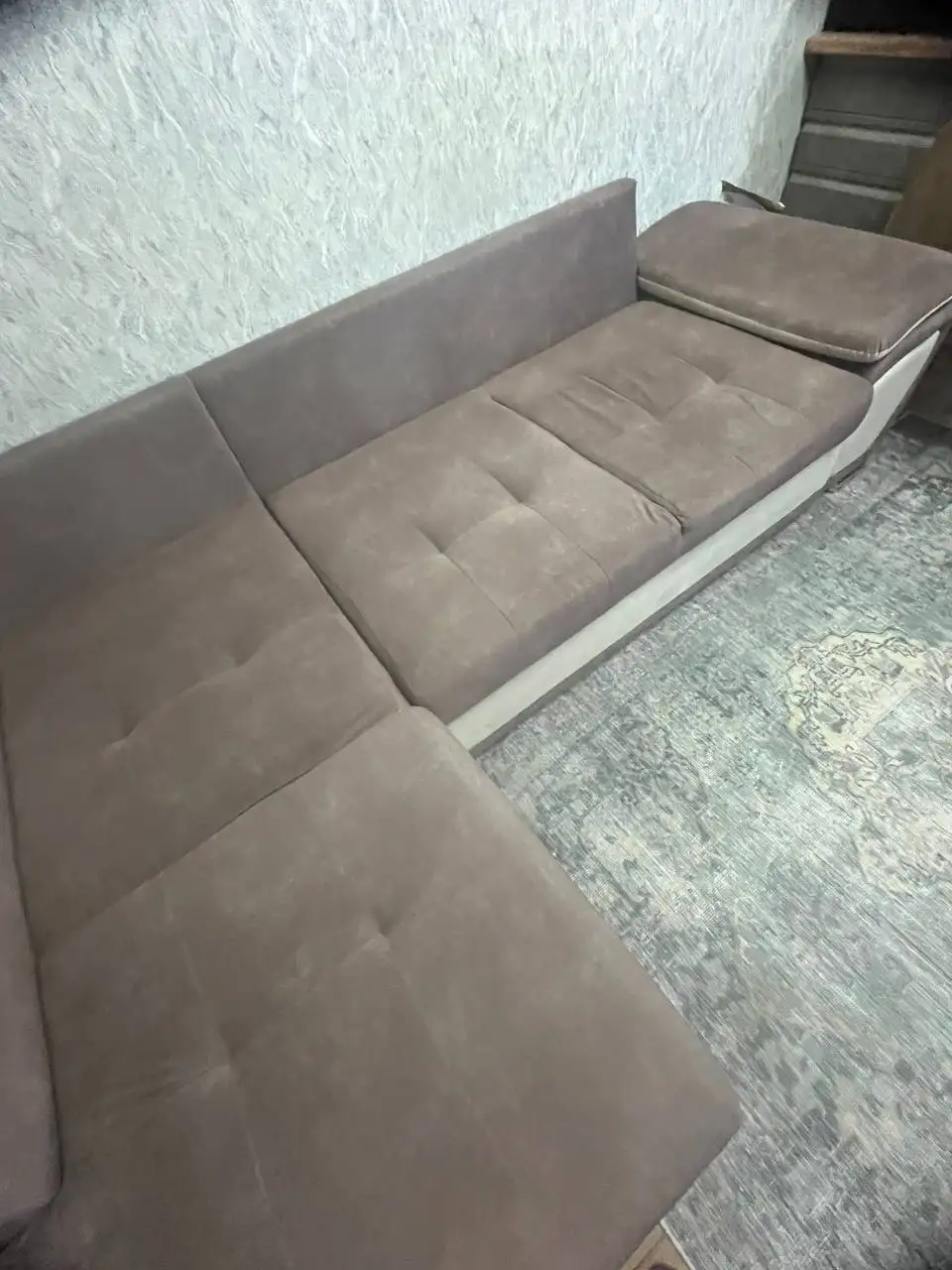Продам угловой диван в Новосибирске - Мебель (Для дома и дачи) в Новосибирск