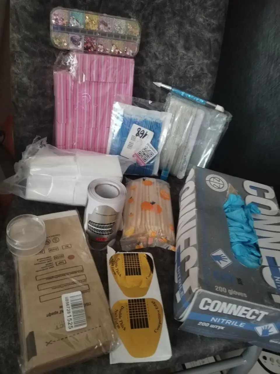 Лампа для маникюра и расходники - Маникюр (Красота и здоровье) в Новосибирск