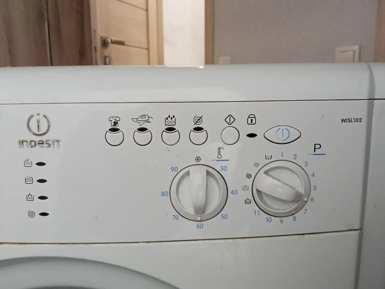 Стиральная машина с шумом в подшипнике - Бытовая техника (Для дома и дачи) в Новосибирск