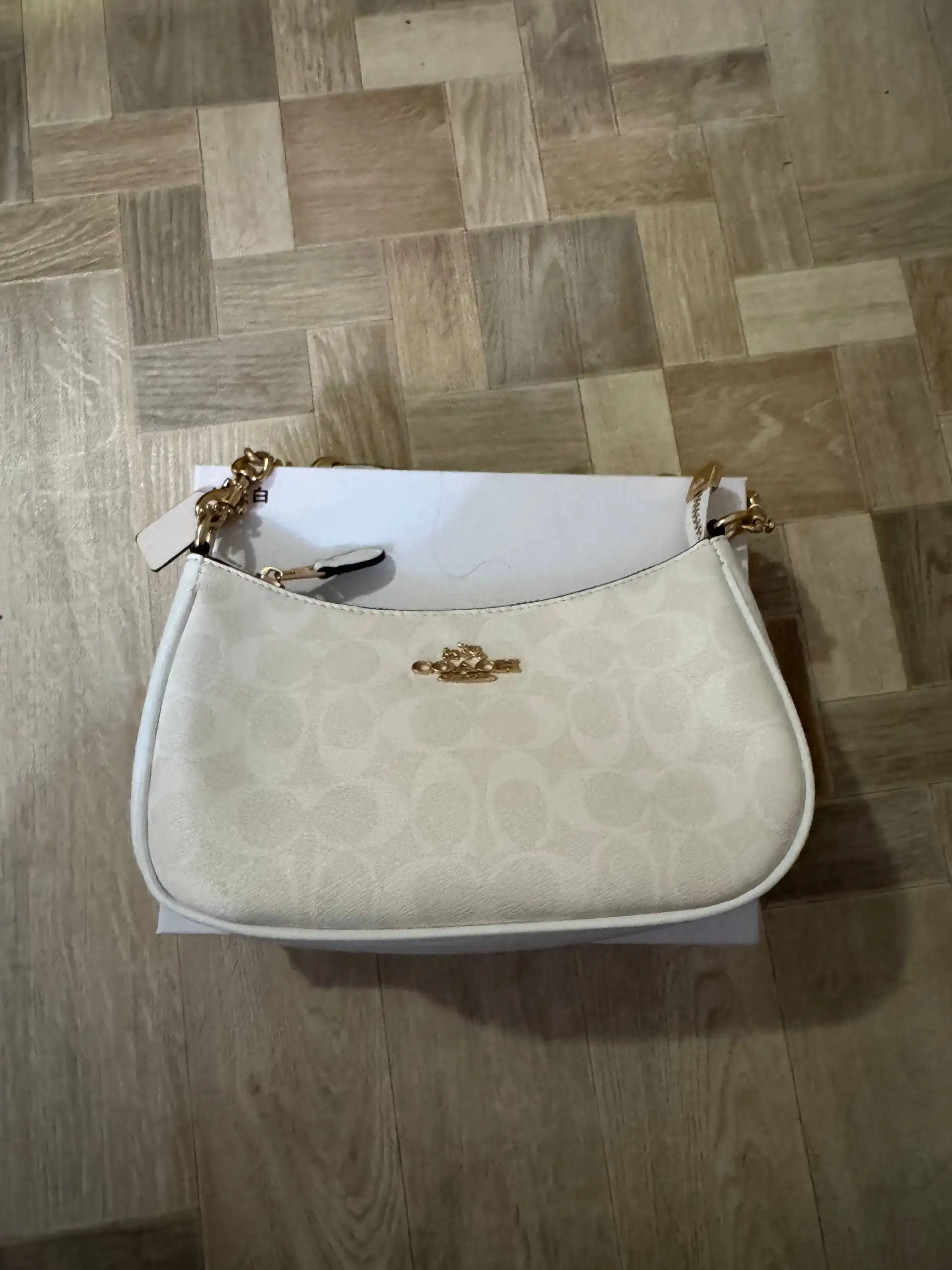 Новая вещь для подарка - Барахолка в Новосибирск