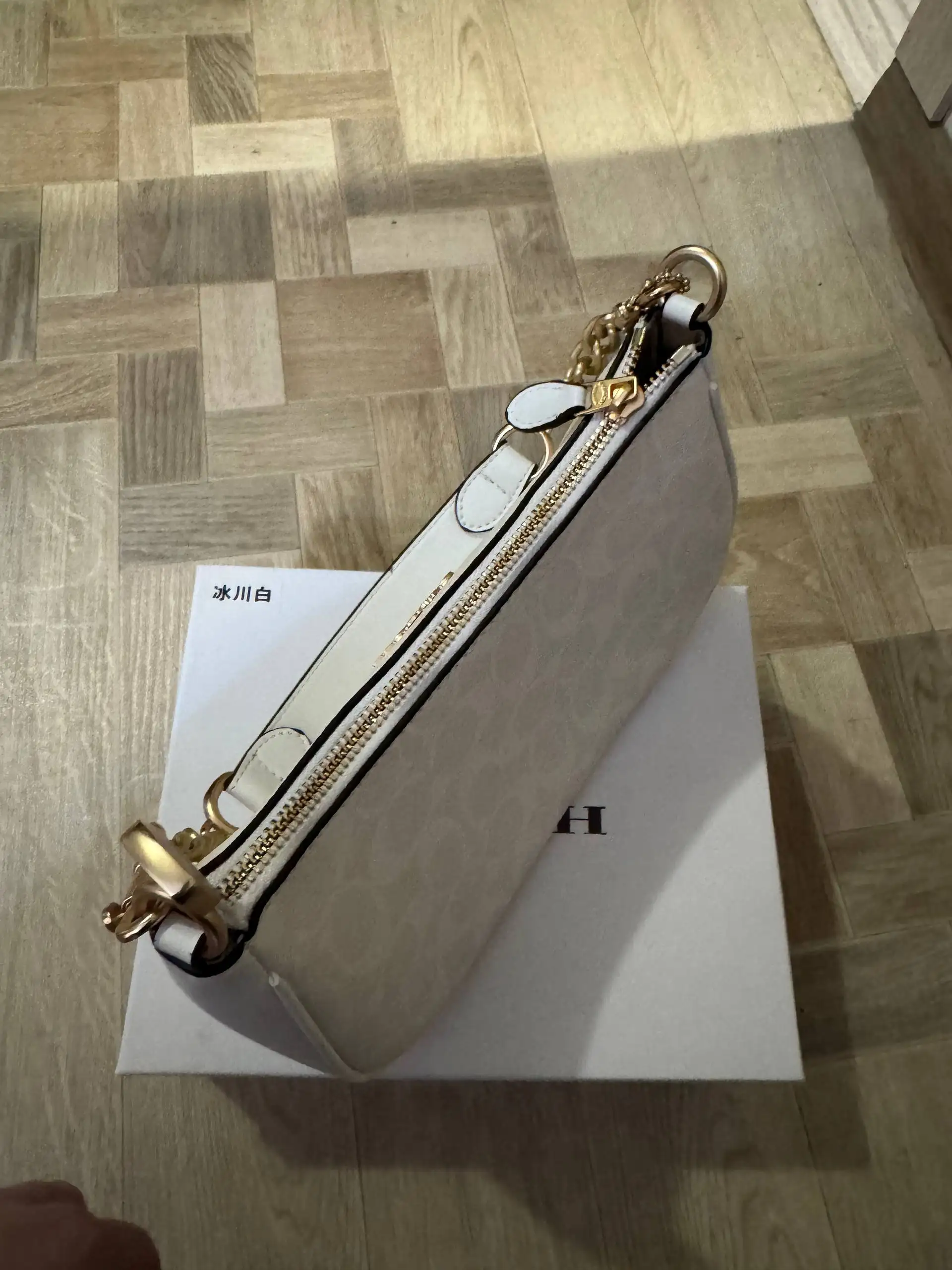 Продажа почти новой вещи - Барахолка в Новосибирск