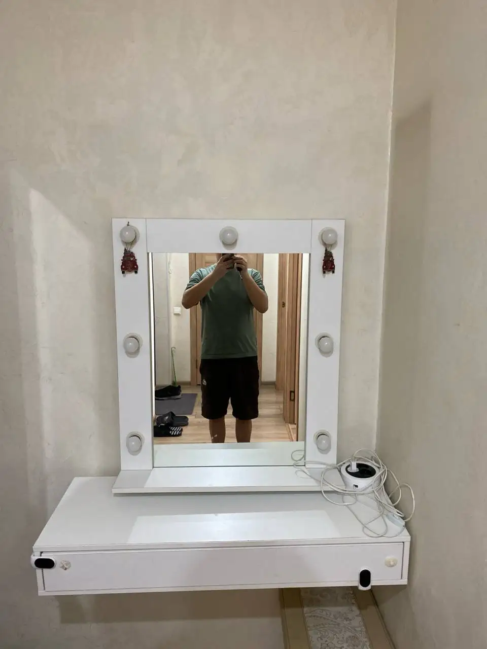 Продам гримерное зеркало - Для дома и дачи в Новосибирск