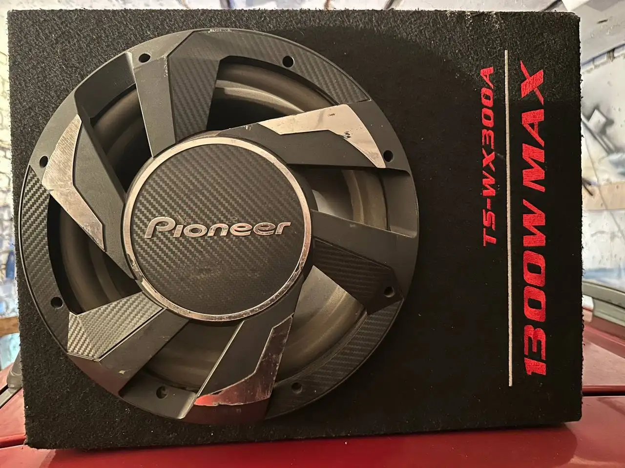 Продам полностью рабочий стоит в машине звук огонь - Автомобильная аудиосистема (Электроника) в Новосибирск