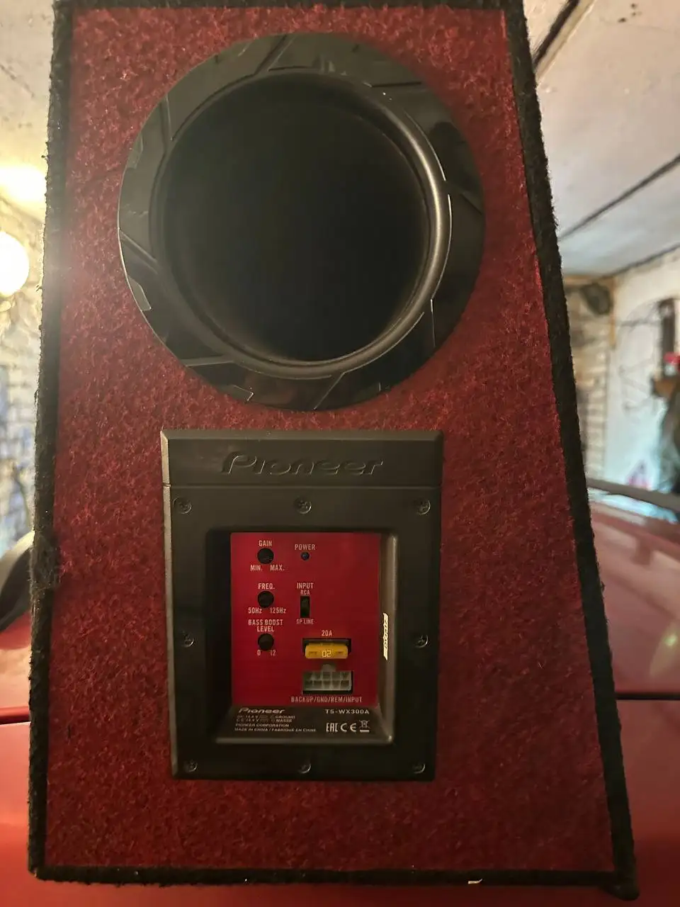 Продам полностью рабочий стоит в машине звук огонь - Автомобильная аудиосистема (Электроника) в Новосибирск