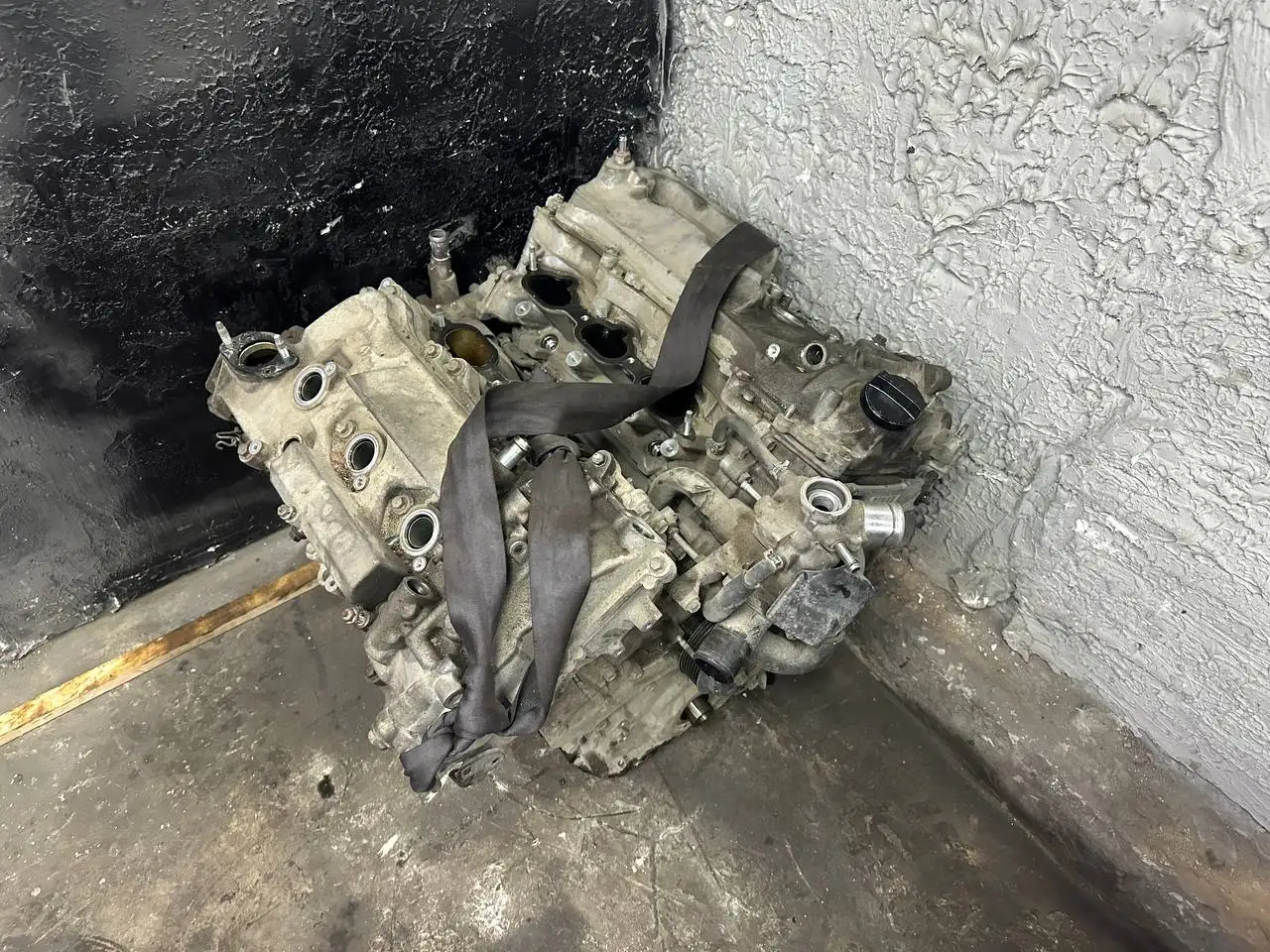 Продам двигатель 2GR под ремонт - Двигатели (Запчасти) в Новосибирск